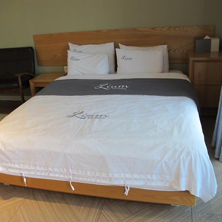 Lium Spa Hostel Yeosu Bagian luar foto