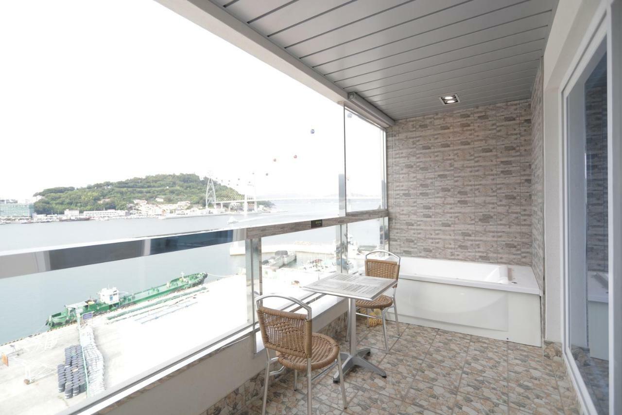 Lium Spa Hostel Yeosu Bagian luar foto