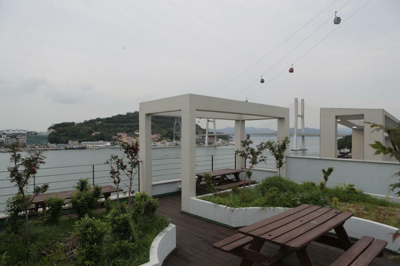 Lium Spa Hostel Yeosu Bagian luar foto